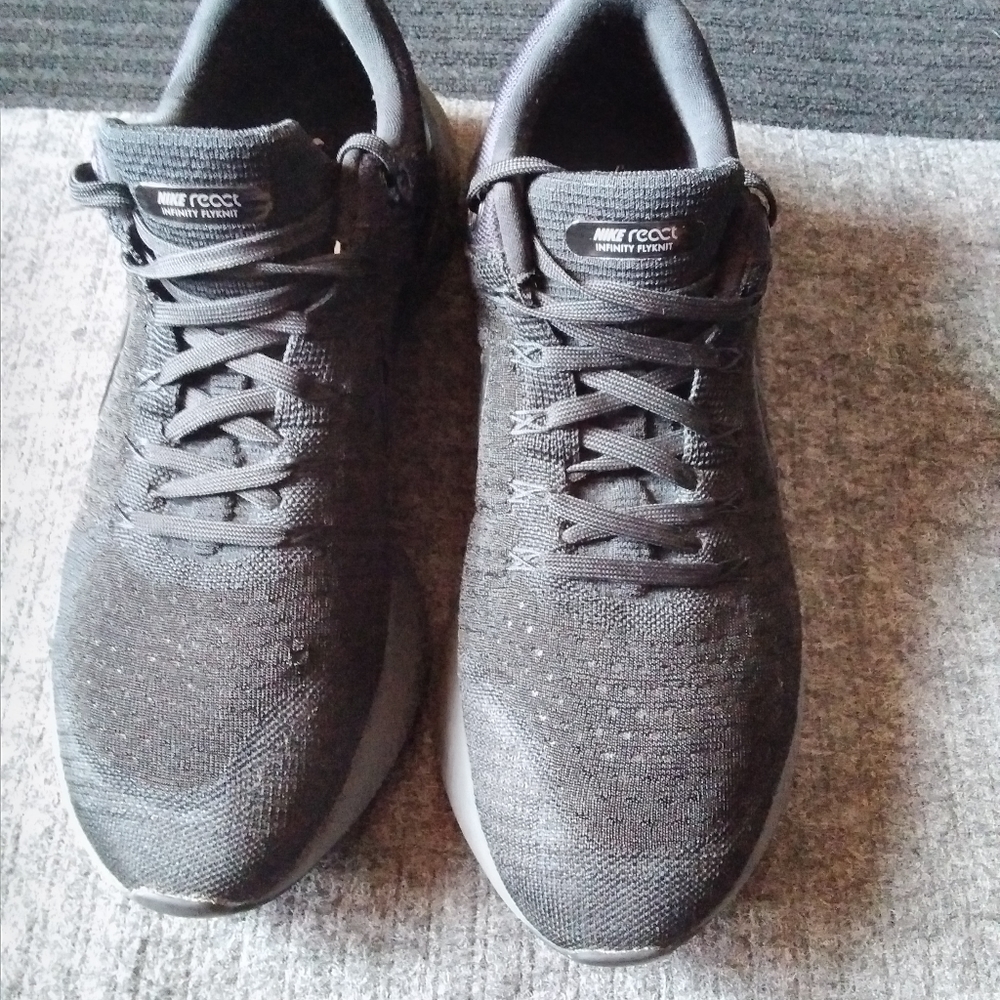 Nike React Inifinity Run Flyknit 2 men's running sneakers  (CT 2357-003)